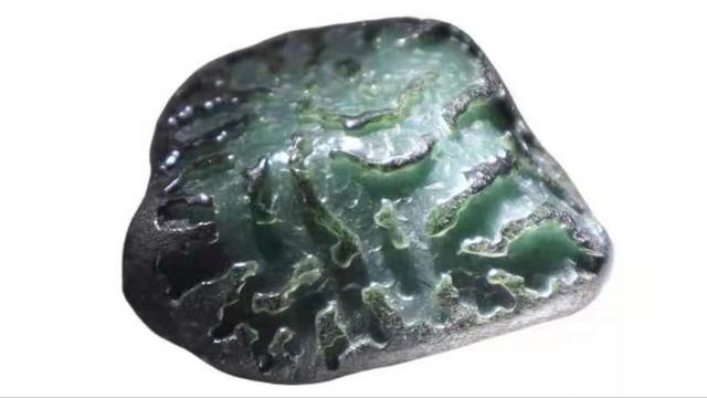 广西翡翠原石产地,广西有翡翠原石吗-第1张图片-翡翠网 广西翡翠原石产地,广西有翡翠原石吗-第1张图片-翡翠网