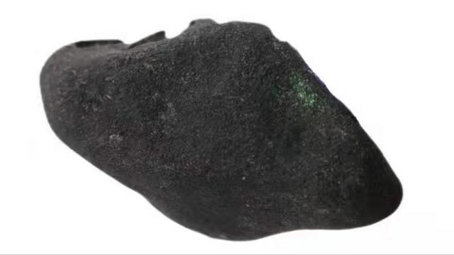 广西翡翠原石产地,广西有翡翠原石吗-第2张图片-翡翠网 广西翡翠原石产地,广西有翡翠原石吗-第2张图片-翡翠网