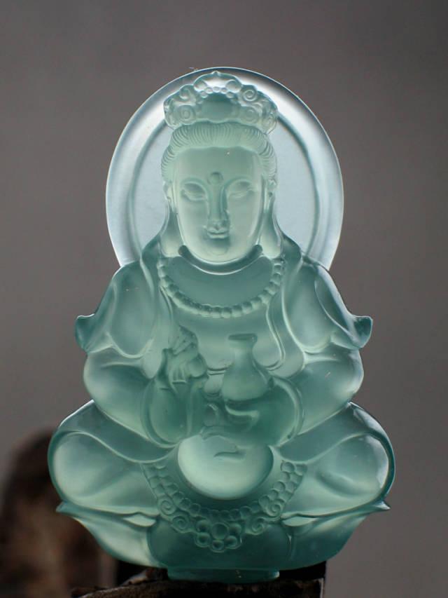 女的梦见绿翡翠手镯浅灰绿的翡翠手镯-第5张图片-翡翠网 女的梦见绿翡翠手镯浅灰绿的翡翠手镯-第5张图片-翡翠网