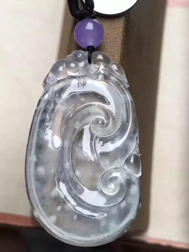 翡翠的专业知识视频讲解,翡翠知识讲解视频九鼎翡翠-第28张图片-翡翠网 翡翠的专业知识视频讲解,翡翠知识讲解视频九鼎翡翠-第28张图片-翡翠网