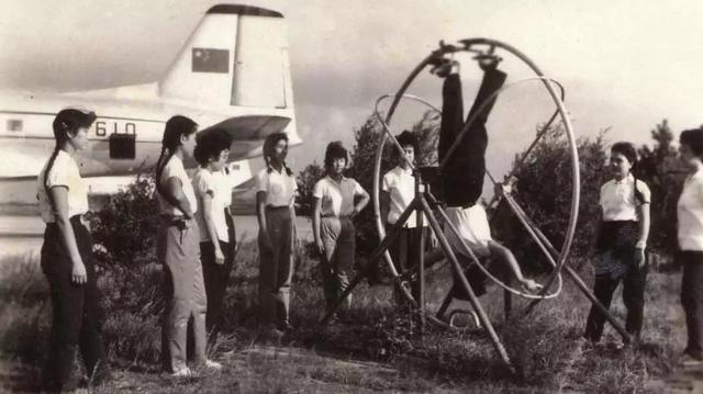 翡翠香烟中支价格表和图片最早翡翠香烟价格表-第1张图片-翡翠网 翡翠香烟中支价格表和图片最早翡翠香烟价格表-第1张图片-翡翠网