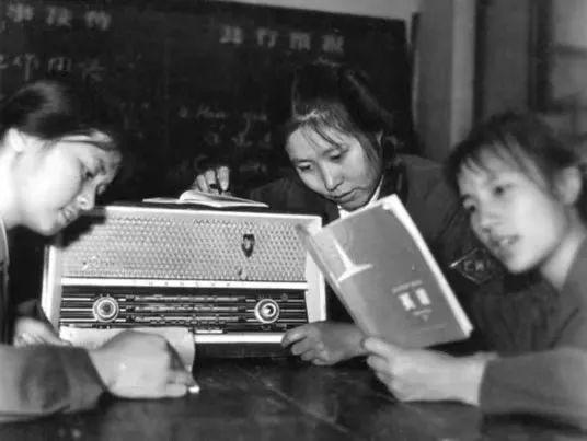 翡翠香烟中支价格表和图片最早翡翠香烟价格表-第2张图片-翡翠网 翡翠香烟中支价格表和图片最早翡翠香烟价格表-第2张图片-翡翠网