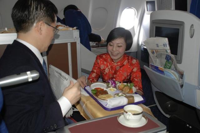 翡翠香烟中支价格表和图片最早翡翠香烟价格表-第13张图片-翡翠网 翡翠香烟中支价格表和图片最早翡翠香烟价格表-第13张图片-翡翠网