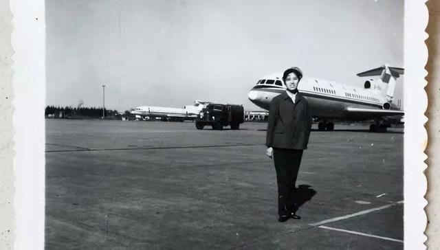 翡翠香烟中支价格表和图片最早翡翠香烟价格表-第21张图片-翡翠网 翡翠香烟中支价格表和图片最早翡翠香烟价格表-第21张图片-翡翠网