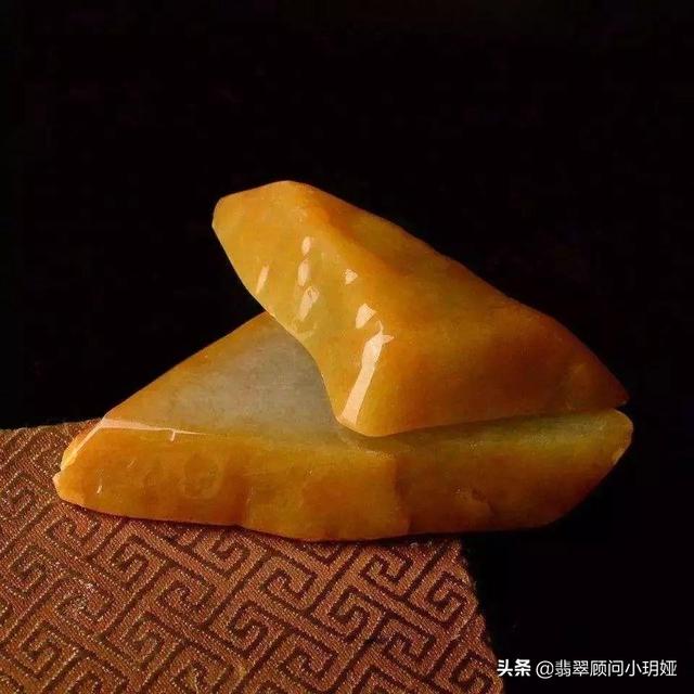 在缅甸翡翠手镯价格缅甸黄翡翠手镯价格-第5张图片-翡翠网 在缅甸翡翠手镯价格缅甸黄翡翠手镯价格-第5张图片-翡翠网