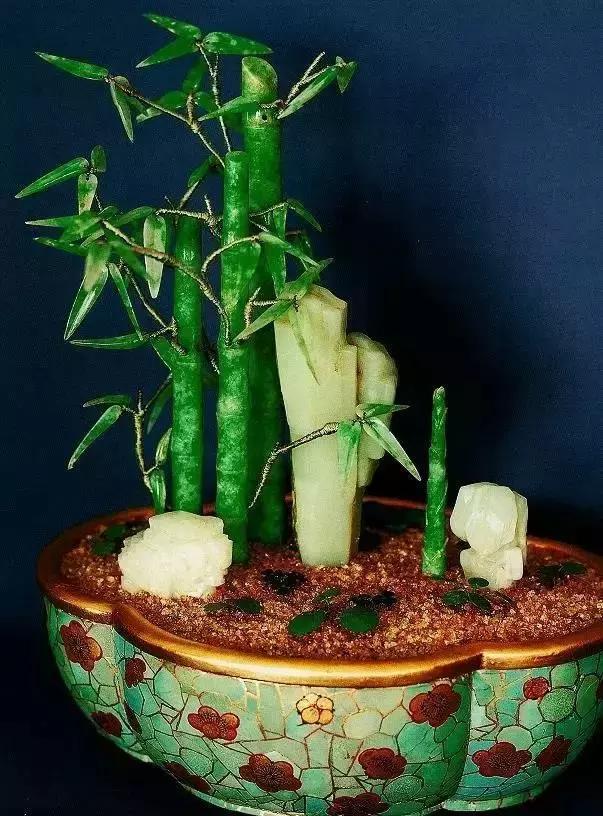 翡翠极品手镯,翡翠极品手镯几亿元-第1张图片-翡翠网 翡翠极品手镯,翡翠极品手镯几亿元-第1张图片-翡翠网