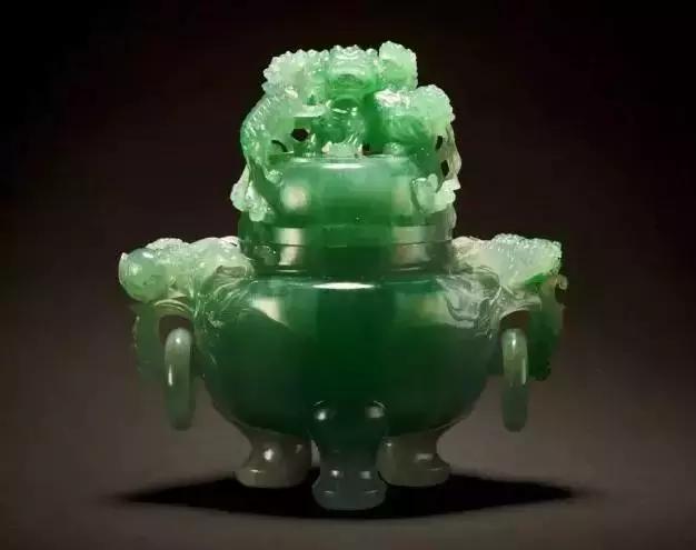 翡翠极品手镯,翡翠极品手镯几亿元-第6张图片-翡翠网 翡翠极品手镯,翡翠极品手镯几亿元-第6张图片-翡翠网