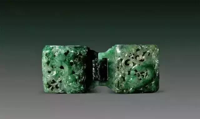 翡翠极品手镯,翡翠极品手镯几亿元-第15张图片-翡翠网 翡翠极品手镯,翡翠极品手镯几亿元-第15张图片-翡翠网