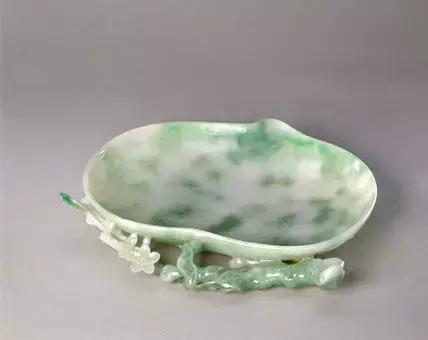 翡翠极品手镯,翡翠极品手镯几亿元-第39张图片-翡翠网 翡翠极品手镯,翡翠极品手镯几亿元-第39张图片-翡翠网