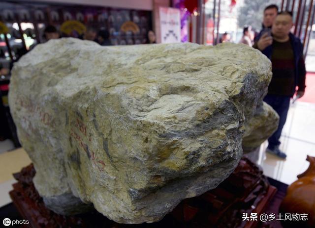 关于83公斤翡翠原石图的信息-第7张图片-翡翠网