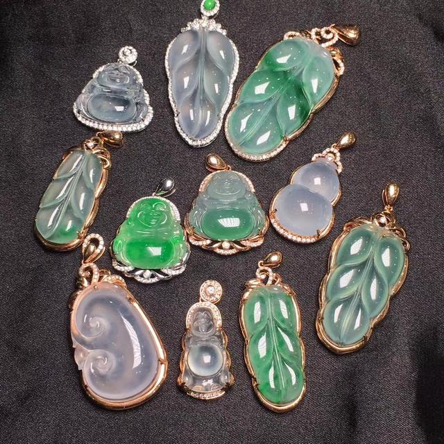 翡翠挂件怎么绑绳子视频,翡翠挂件知识视频-第1张图片-翡翠网 翡翠挂件怎么绑绳子视频,翡翠挂件知识视频-第1张图片-翡翠网