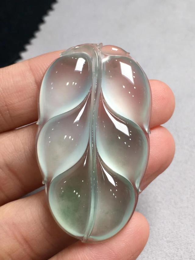 翡翠挂件怎么绑绳子视频,翡翠挂件知识视频-第6张图片-翡翠网 翡翠挂件怎么绑绳子视频,翡翠挂件知识视频-第6张图片-翡翠网