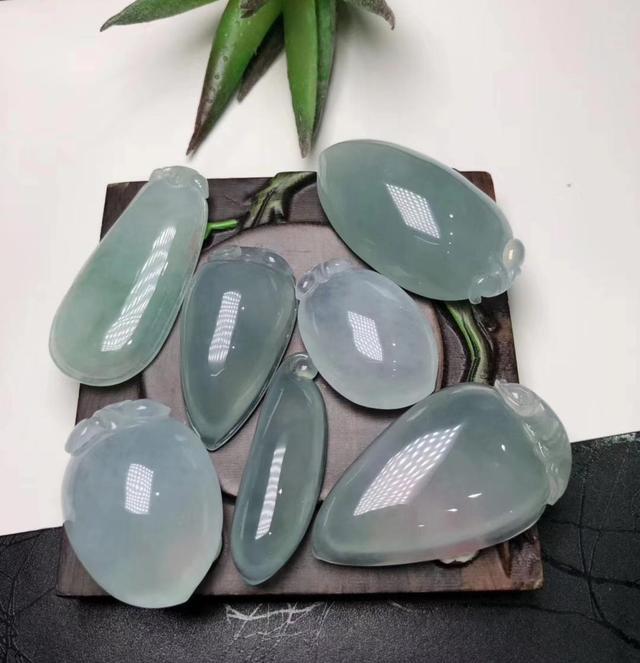 翡翠挂件怎么绑绳子视频,翡翠挂件知识视频-第8张图片-翡翠网 翡翠挂件怎么绑绳子视频,翡翠挂件知识视频-第8张图片-翡翠网