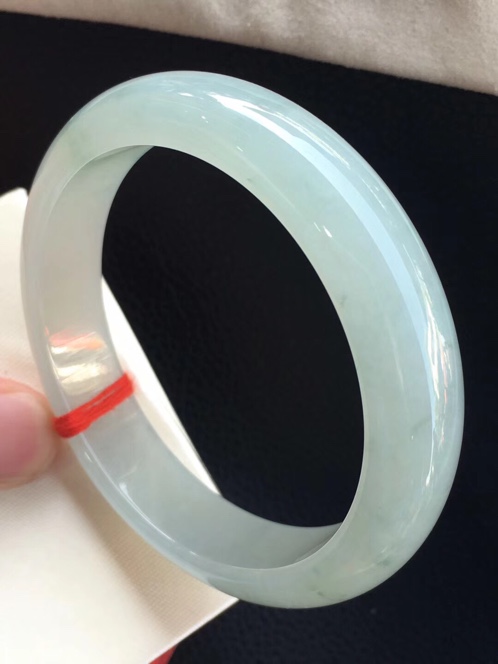 粗糯种翡翠手镯图片,糯种的翡翠手镯图片-第1张图片-翡翠网 粗糯种翡翠手镯图片,糯种的翡翠手镯图片-第1张图片-翡翠网