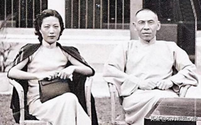 翡翠手镯戴哪个手比较好,翡翠手镯 宋美龄-第2张图片-翡翠网