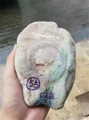 5万元春带彩翡翠手镯,春带彩翡翠手镯豆种-第8张图片-翡翠网 5万元春带彩翡翠手镯,春带彩翡翠手镯豆种-第8张图片-翡翠网