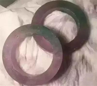 5万元春带彩翡翠手镯,春带彩翡翠手镯豆种-第14张图片-翡翠网 5万元春带彩翡翠手镯,春带彩翡翠手镯豆种-第14张图片-翡翠网