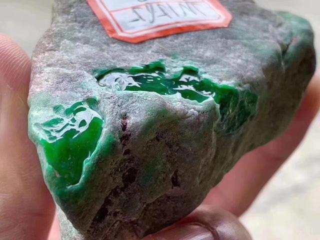 5万元春带彩翡翠手镯,春带彩翡翠手镯豆种-第22张图片-翡翠网 5万元春带彩翡翠手镯,春带彩翡翠手镯豆种-第22张图片-翡翠网