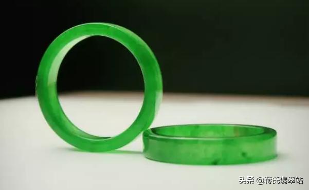 清宫翡翠手镯,清宫造办处翡翠-第1张图片-翡翠网 清宫翡翠手镯,清宫造办处翡翠-第1张图片-翡翠网