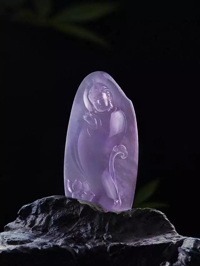 紫罗兰翡翠玉镯一般要多少钱紫罗兰翡翠原石-第41张图片-翡翠网