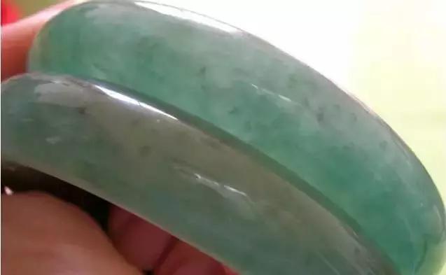 假翡翠叫什么,假翡翠用什么泡出来的-第13张图片-翡翠网