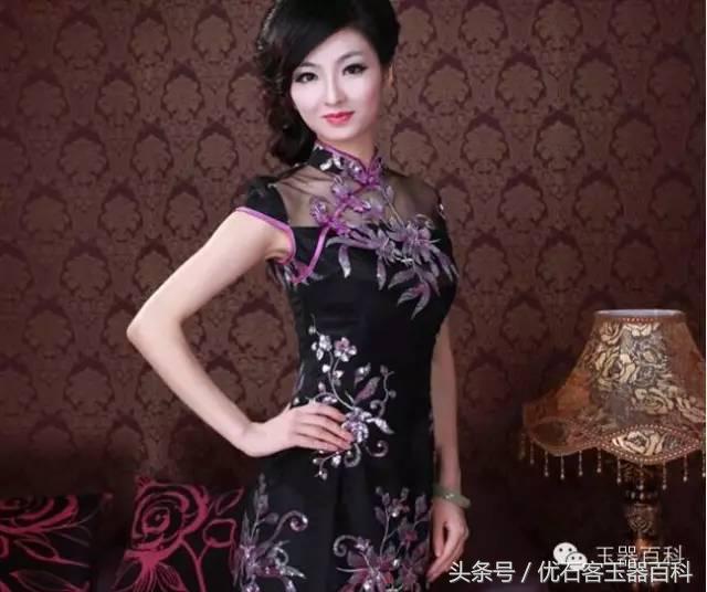 翡翠手镯冬天戴好不好翡翠手镯冬天可以带吗-第5张图片-翡翠网 翡翠手镯冬天戴好不好翡翠手镯冬天可以带吗-第5张图片-翡翠网