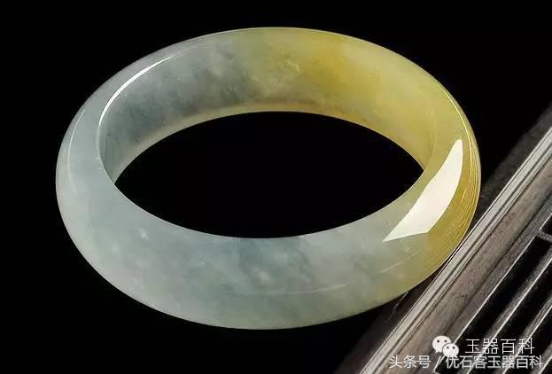 翡翠手镯冬天戴好不好翡翠手镯冬天可以带吗-第13张图片-翡翠网 翡翠手镯冬天戴好不好翡翠手镯冬天可以带吗-第13张图片-翡翠网