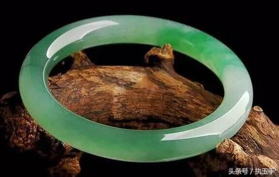 翡翠原石半明手镯受骗分辨翡翠原石手镯-第3张图片-翡翠网