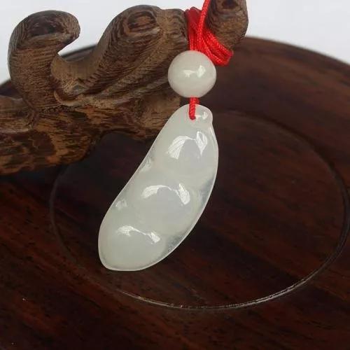 白色翡翠价格是多少,白色翡翠价格-第10张图片-翡翠网 白色翡翠价格是多少,白色翡翠价格-第10张图片-翡翠网