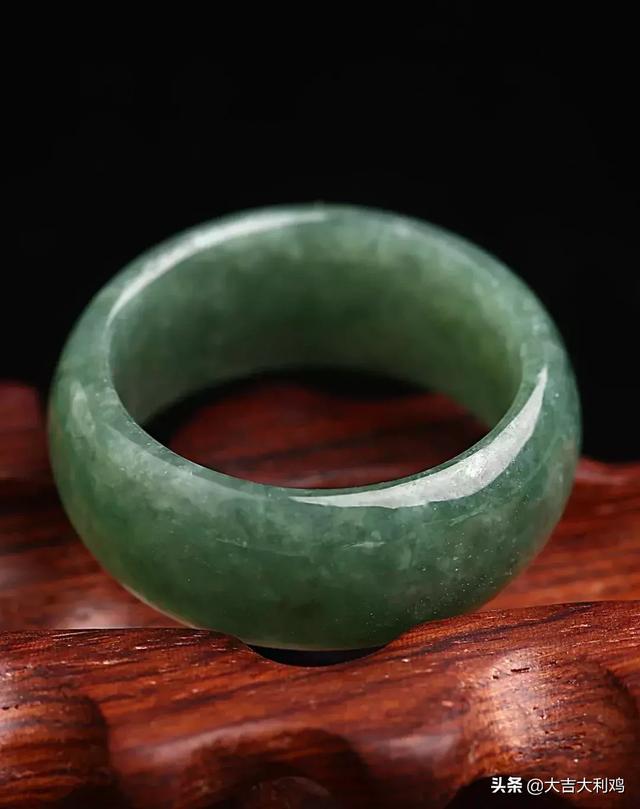 花青翡翠手镯图片,花青翡翠手镯价格-第13张图片-翡翠网 花青翡翠手镯图片,花青翡翠手镯价格-第13张图片-翡翠网