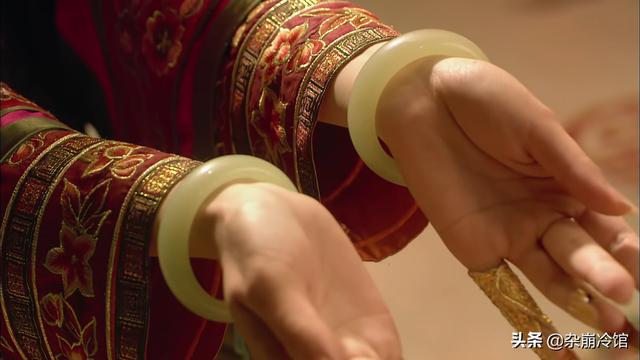 古代的翡翠手镯,古代是怎么切割翡翠手镯-第5张图片-翡翠网 古代的翡翠手镯,古代是怎么切割翡翠手镯-第5张图片-翡翠网