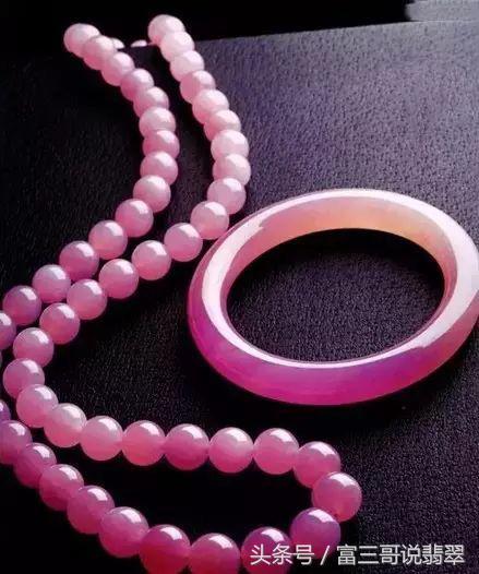 翡翠原石春料什么意思,翡翠原石红春-第9张图片-翡翠网 翡翠原石春料什么意思,翡翠原石红春-第9张图片-翡翠网