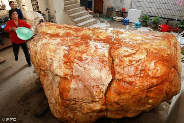 玻璃种翡翠原石图片黄翡翠原石图片欣赏图片-第4张图片-翡翠网 玻璃种翡翠原石图片黄翡翠原石图片欣赏图片-第4张图片-翡翠网