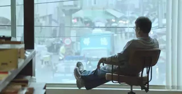 翡翠原石直播现场阿信翡翠原石直播-第1张图片-翡翠网 翡翠原石直播现场阿信翡翠原石直播-第1张图片-翡翠网