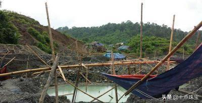 薄皮翁巴裂翡翠原石,翁巴列翡翠原石特点-第68张图片-翡翠网