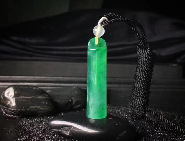 清代翡翠翎管价格清代翡翠翎管2016价格-第11张图片-翡翠网 清代翡翠翎管价格清代翡翠翎管2016价格-第11张图片-翡翠网