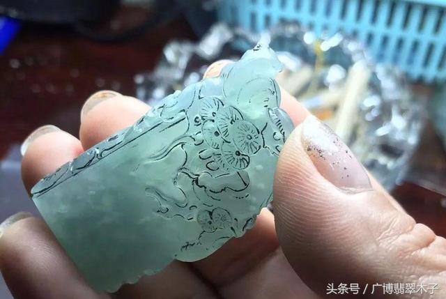 危料翡翠原石翡翠雪花料原石价格-第5张图片-翡翠网 危料翡翠原石翡翠雪花料原石价格-第5张图片-翡翠网