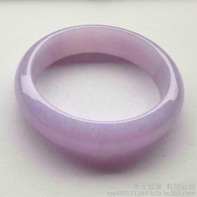 淡紫罗兰翡翠手镯价格,糯种紫罗兰翡翠手镯保养-第1张图片-翡翠网 淡紫罗兰翡翠手镯价格,糯种紫罗兰翡翠手镯保养-第1张图片-翡翠网