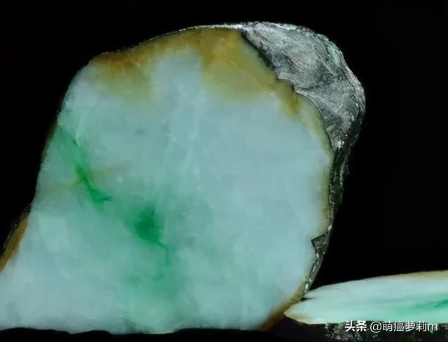 缅甸翡翠原石多少钱一公斤缅甸翡翠原石价格知识-第2张图片-翡翠网 缅甸翡翠原石多少钱一公斤缅甸翡翠原石价格知识-第2张图片-翡翠网