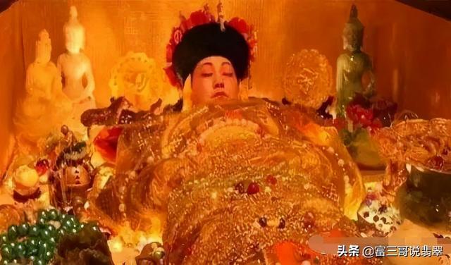 翡翠手镯好重,翡翠手镯轻的好还是重的好-第5张图片-翡翠网 翡翠手镯好重,翡翠手镯轻的好还是重的好-第5张图片-翡翠网