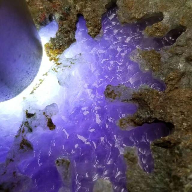 冰飘花翡翠手镯图片及价格冰浓紫翡翠手镯图片-第5张图片-翡翠网 冰飘花翡翠手镯图片及价格冰浓紫翡翠手镯图片-第5张图片-翡翠网