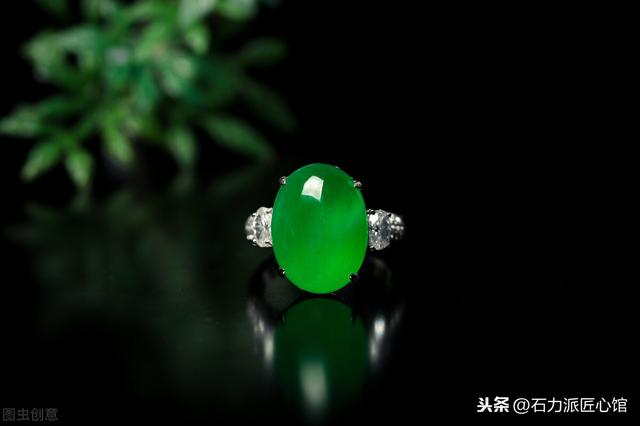 翠绿色翡翠手镯,翠绿色翡翠手镯图片-第6张图片-翡翠网 翠绿色翡翠手镯,翠绿色翡翠手镯图片-第6张图片-翡翠网