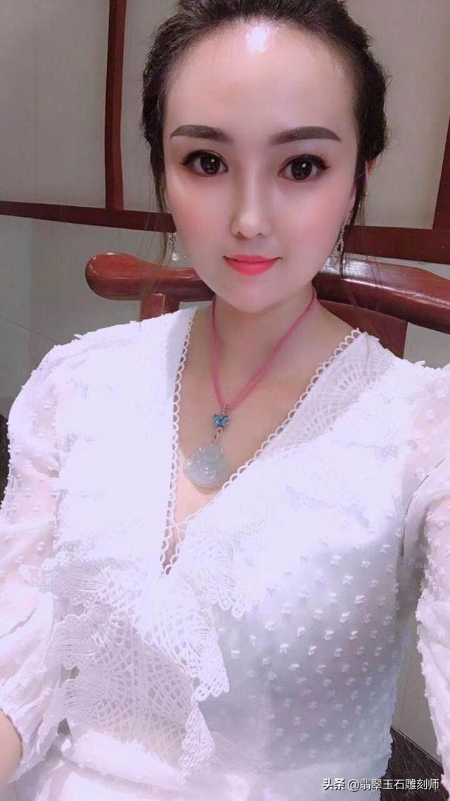 5万翡翠手镯买种还是买色的简单介绍-第3张图片-翡翠网 5万翡翠手镯买种还是买色的简单介绍-第3张图片-翡翠网