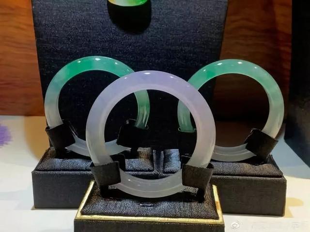 鞍山天然翡翠原石价值,翡翠原石投资价值-第2张图片-翡翠网 鞍山天然翡翠原石价值,翡翠原石投资价值-第2张图片-翡翠网