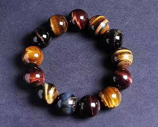 鞍山天然翡翠原石价值,翡翠原石投资价值-第23张图片-翡翠网 鞍山天然翡翠原石价值,翡翠原石投资价值-第23张图片-翡翠网