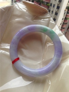 男朋友送紫罗兰翡翠手镯紫罗兰玉镯适合哪些人戴-第1张图片-翡翠网 男朋友送紫罗兰翡翠手镯紫罗兰玉镯适合哪些人戴-第1张图片-翡翠网