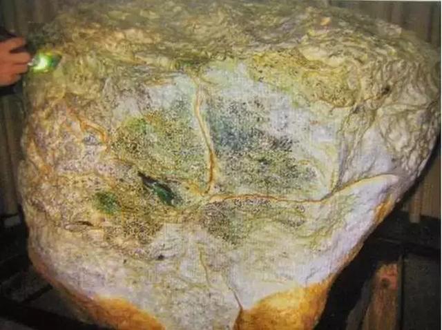 翡翠原石找到了吗在哪里可以找到翡翠原石-第9张图片-翡翠网 翡翠原石找到了吗在哪里可以找到翡翠原石-第9张图片-翡翠网