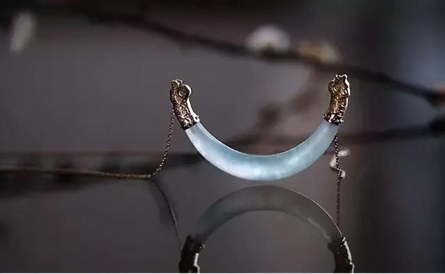 翡翠手镯摔断了有补救方法吗,翡翠手镯摔碎-第7张图片-翡翠网 翡翠手镯摔断了有补救方法吗,翡翠手镯摔碎-第7张图片-翡翠网