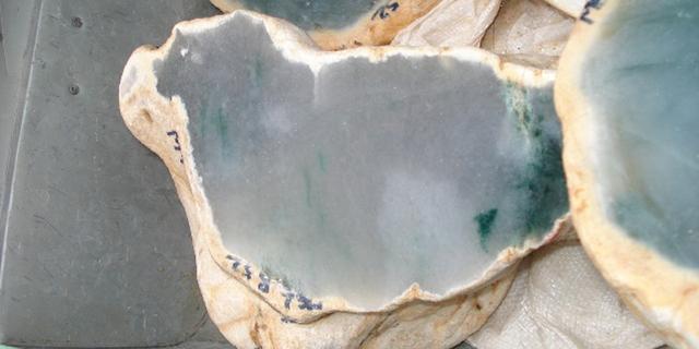 翡翠原石系统知识讲座的简单介绍-第4张图片-翡翠网 翡翠原石系统知识讲座的简单介绍-第4张图片-翡翠网