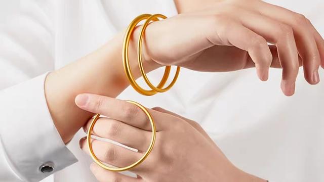 30克的翡翠手镯的简单介绍-第4张图片-翡翠网 30克的翡翠手镯的简单介绍-第4张图片-翡翠网